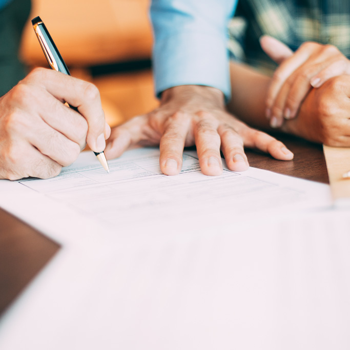 SIGN OF CREDIT CONTRACTS WITH THE IDB.